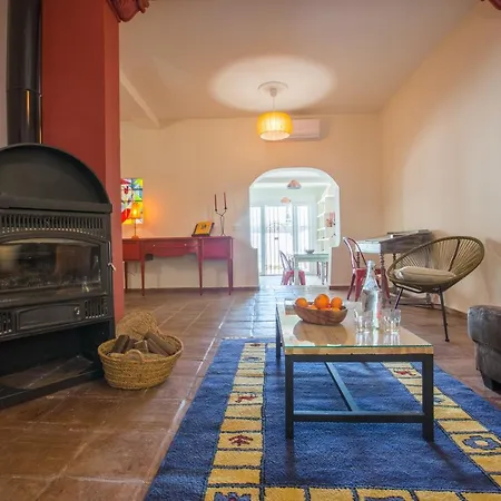 Holi-rent La Casa Del Limonero Villa